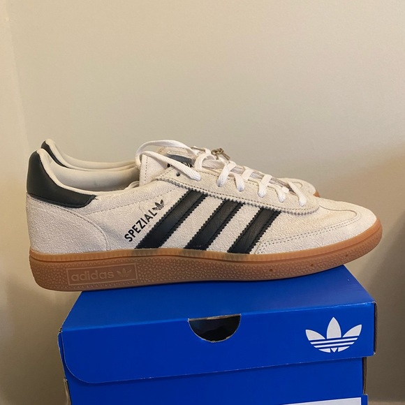 Womens Adidas Spezial Cream and Black Sneakers Sz 12 - Picture 2 of 7